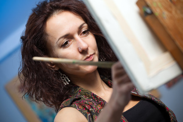 艺术家在工作图片下载