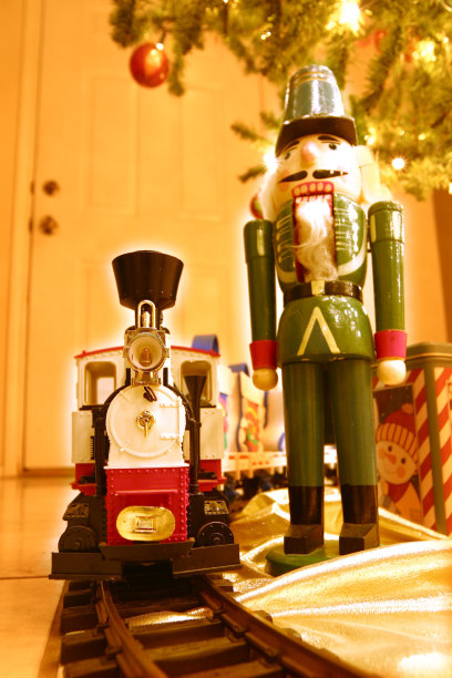 圣诞火车和胡桃夹子图片下载