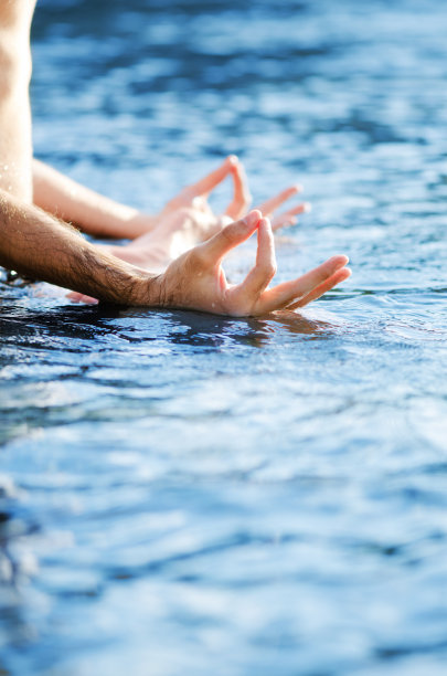 人锻炼瑜伽图片下载