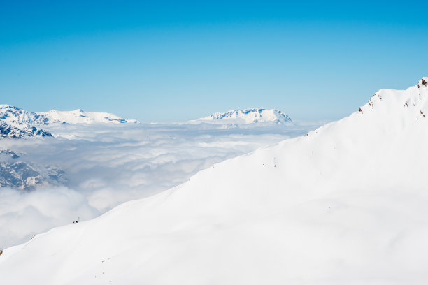 雪地图片素材ID：145055626