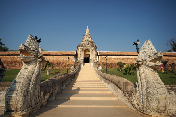 泰国南邦琅寺入口图片下载