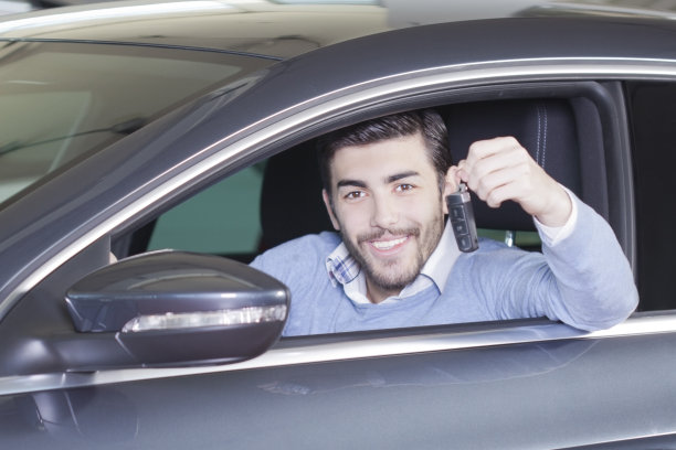 但通过汽车图片下载