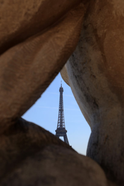 巴黎的埃菲尔铁塔图片下载