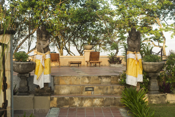 巴厘岛的寺庙雕刻图片下载