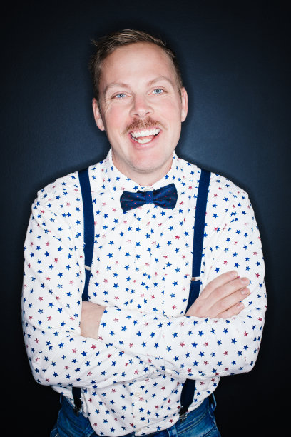 男人开心的表情图片下载