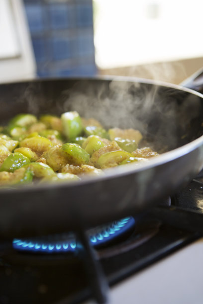 煎绿色无花果图片下载