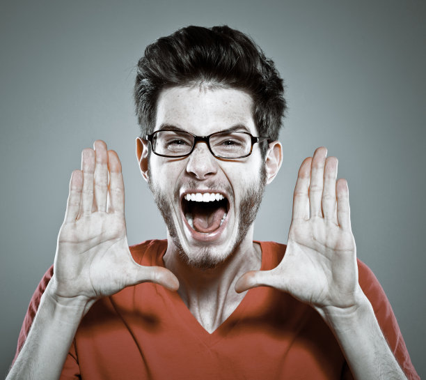 年轻人尖叫图片下载