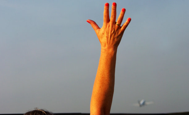 挥手再见图片下载