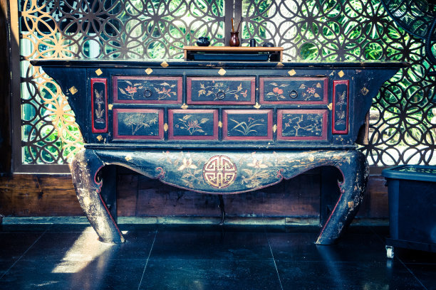 有抽屉的中国古董茶几图片下载