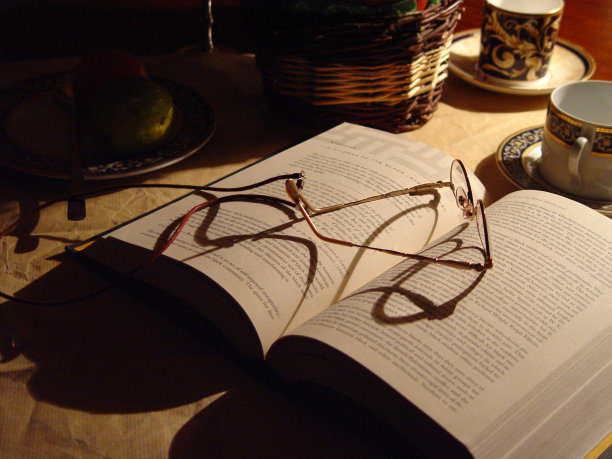 读书的氛围图片下载