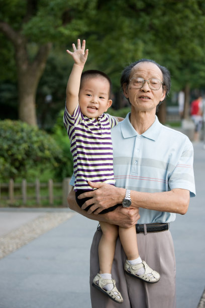 祖父和孙子图片下载