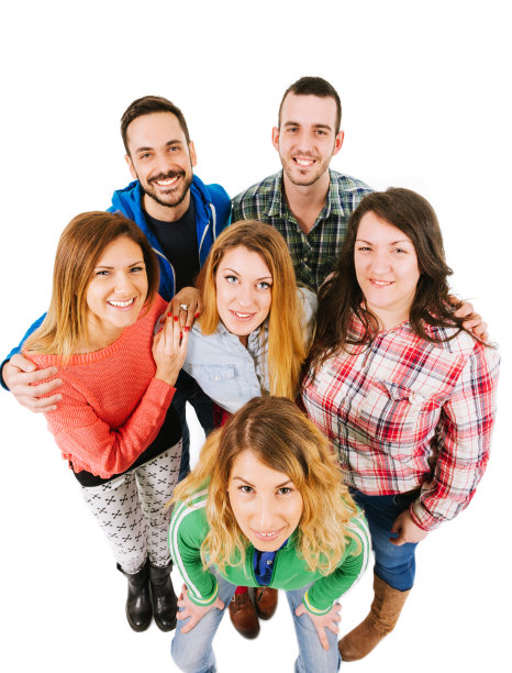 六名随意的男女拥抱微笑图片下载