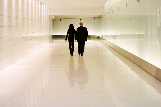 大厅里走图片下载