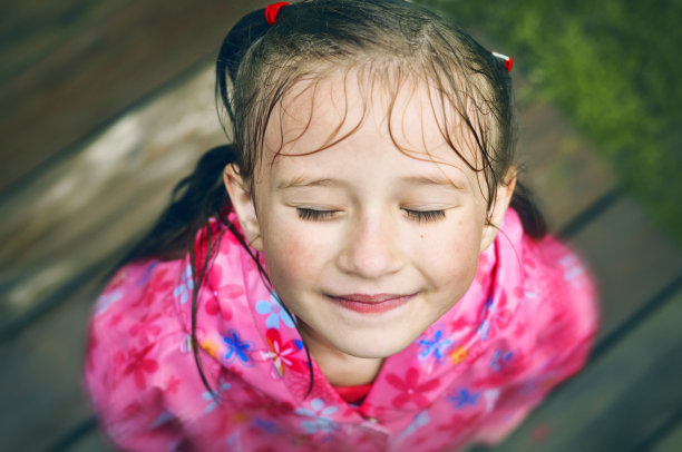 暖雨过后图片下载