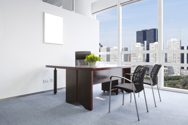 窗外美丽的景色图片下载