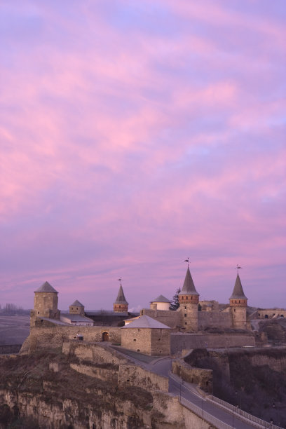 卡门茨-波迪尔斯基城堡图片下载