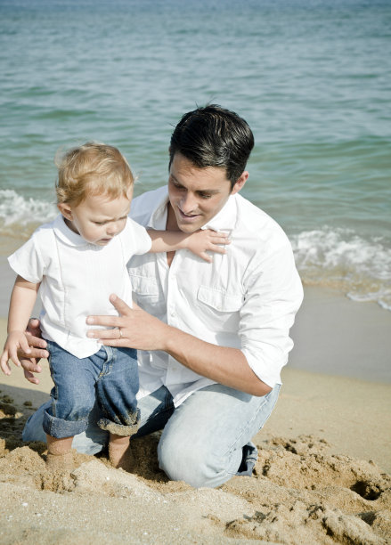 父亲和孩子图片下载