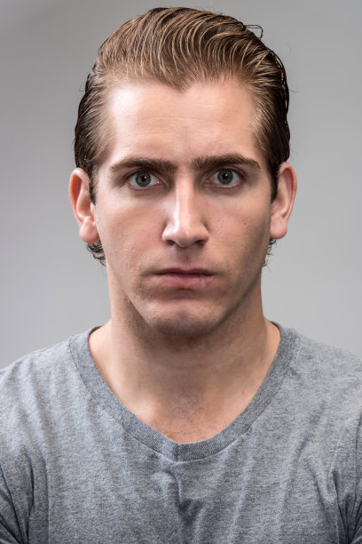 年轻人(真人)图片下载