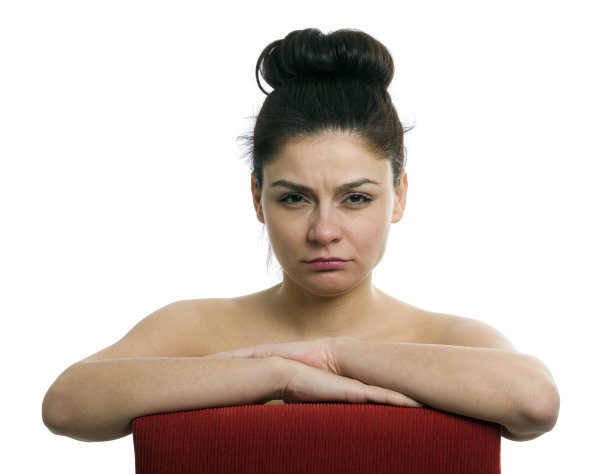 泪流满面的年轻女子图片下载