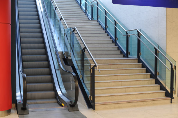 空的自动扶梯图片下载