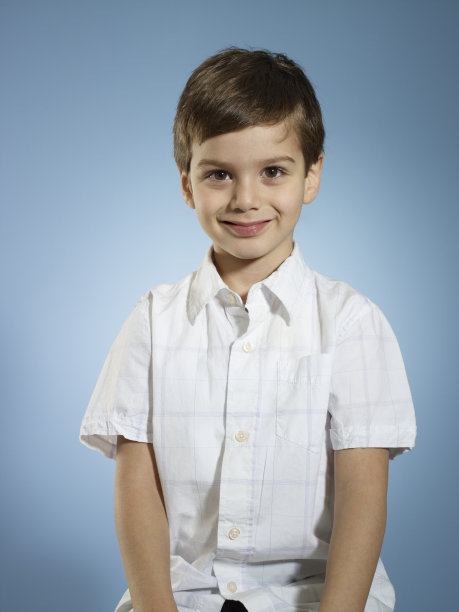 可爱的男孩图片下载