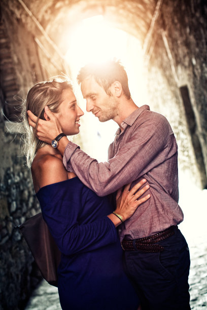 夫妇在爱图片下载