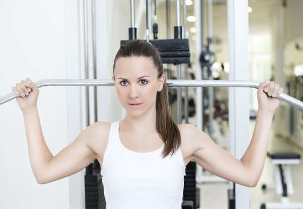 女孩锻炼图片下载