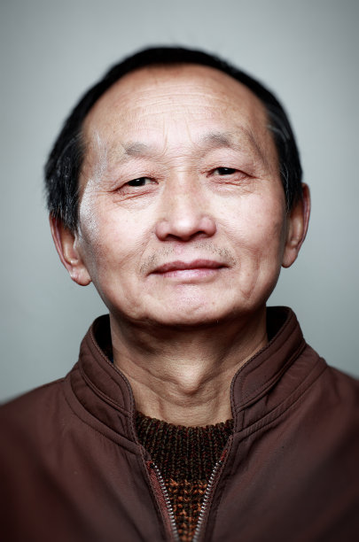 我丈夫的父亲图片下载