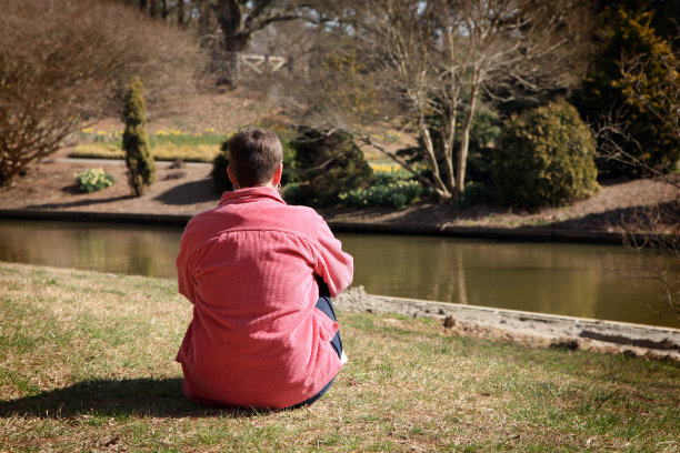 独自一人图片下载
