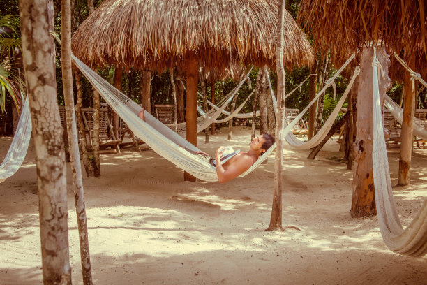 生活是一张吊床图片下载