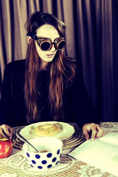 蒸汽朋克的早餐图片下载