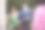 服务行业:两名多民族修理工站在客户家门口。素材图片