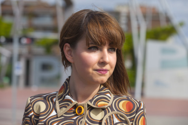 惊人的女人图片下载