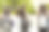 三个留着长发的女人正在过马路图片下载