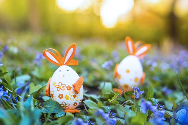 复活节兔子和彩蛋图片下载