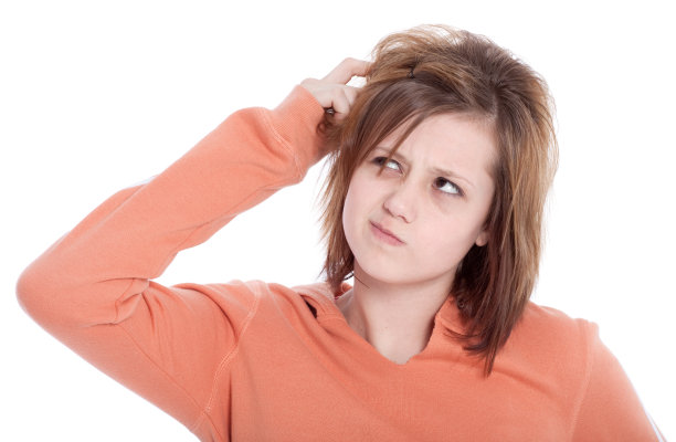 少女挠头与思考表达孤立在白色图片下载