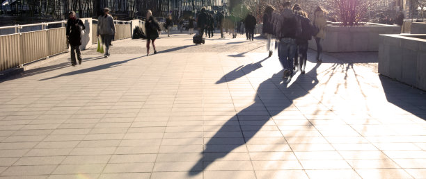 通勤者的影子图片下载