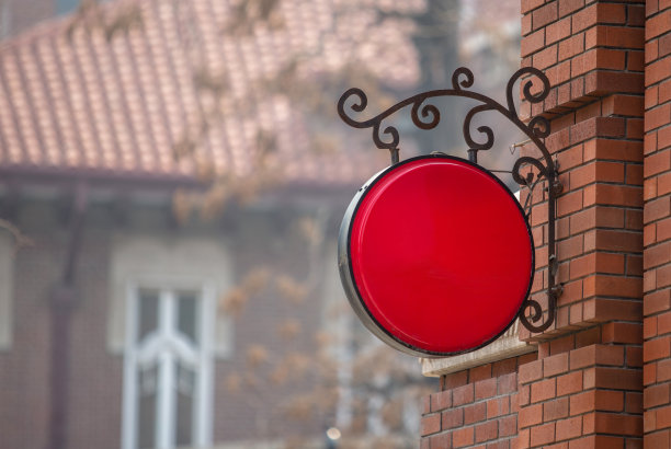 墙上空白的商店标志图片下载