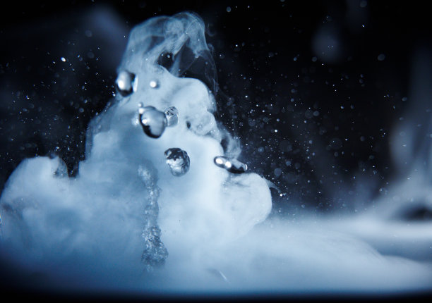 沸水靠近图片下载