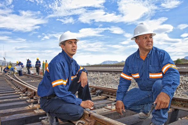 维修工程师图片下载