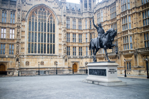 狮心王理查守卫在威斯敏斯特宫外图片下载