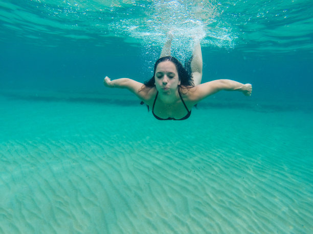 水下潜水图片下载