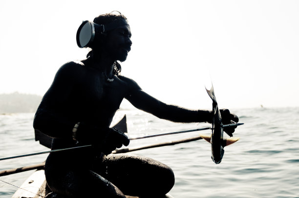 矛钓鱼图片下载