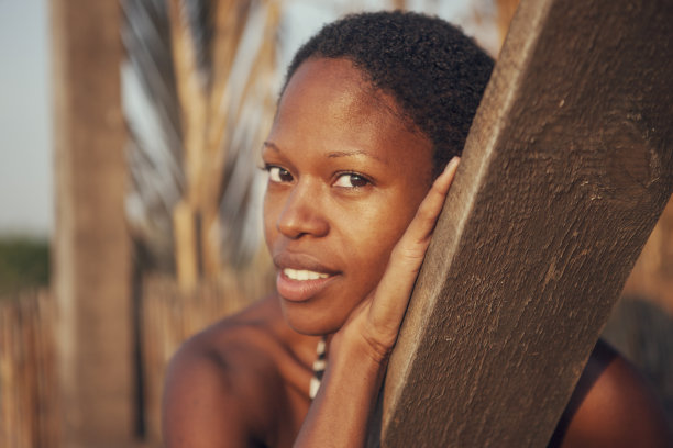 有吸引力的非洲妇女图片下载