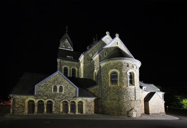 教堂圣徒科斯马斯和达曼，克勒沃，卢森堡图片下载