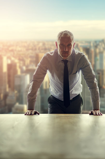 他是他的城市之王图片下载