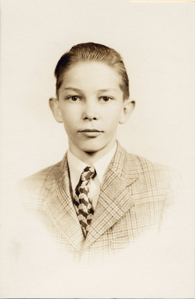 一个少年的复古学校肖像图片下载