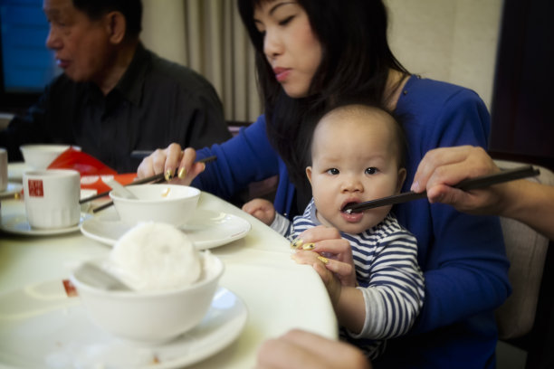 中国家庭图片下载