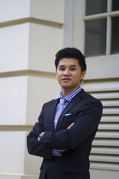 自信的年轻澳大利亚华人商业主管图片下载