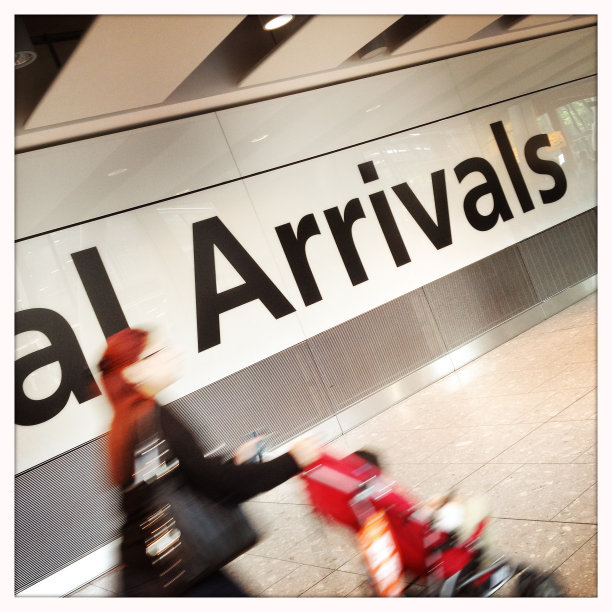 机场到达图片下载